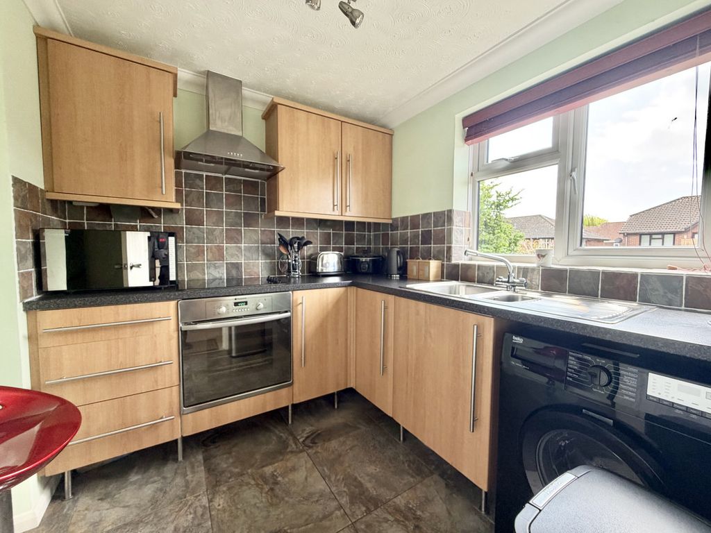Property photo 2 of 7