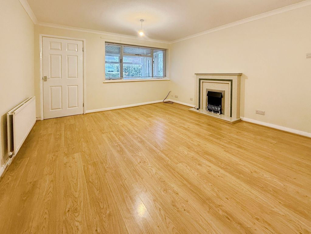 Property photo 3 of 9 Photo 10