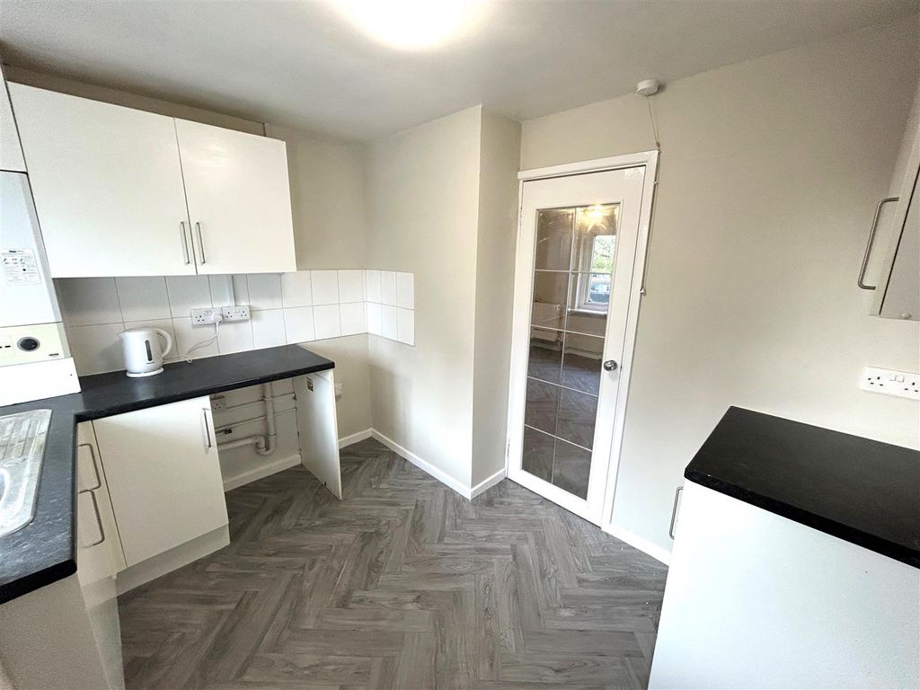 Property photo 3 of 12 7.Jpg