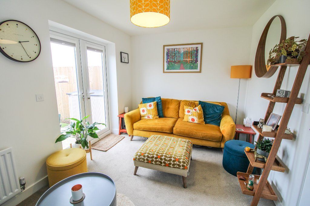 Property photo 2 of 13 Lounge