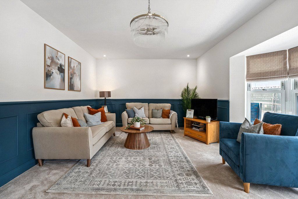 Property photo 3 of 47 Lounge