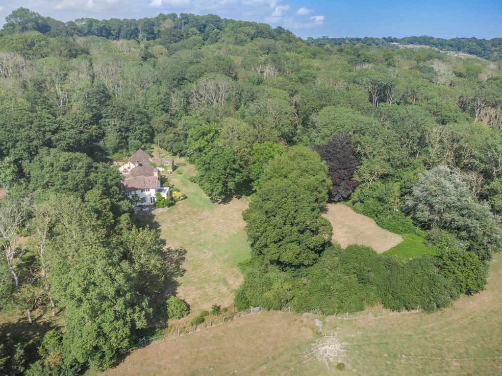 Property photo 1 of 21 Aldergate Wood
