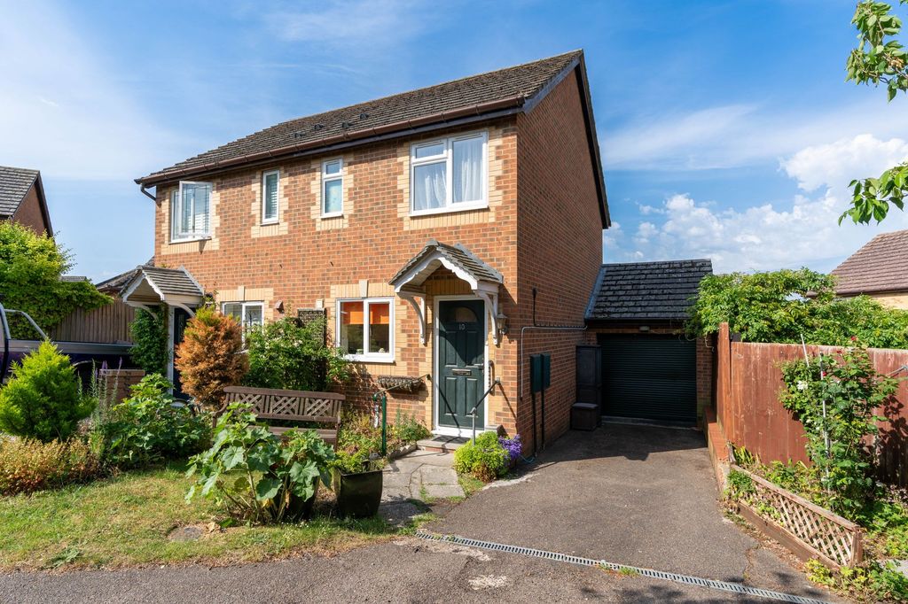 Property photo 1 of 12