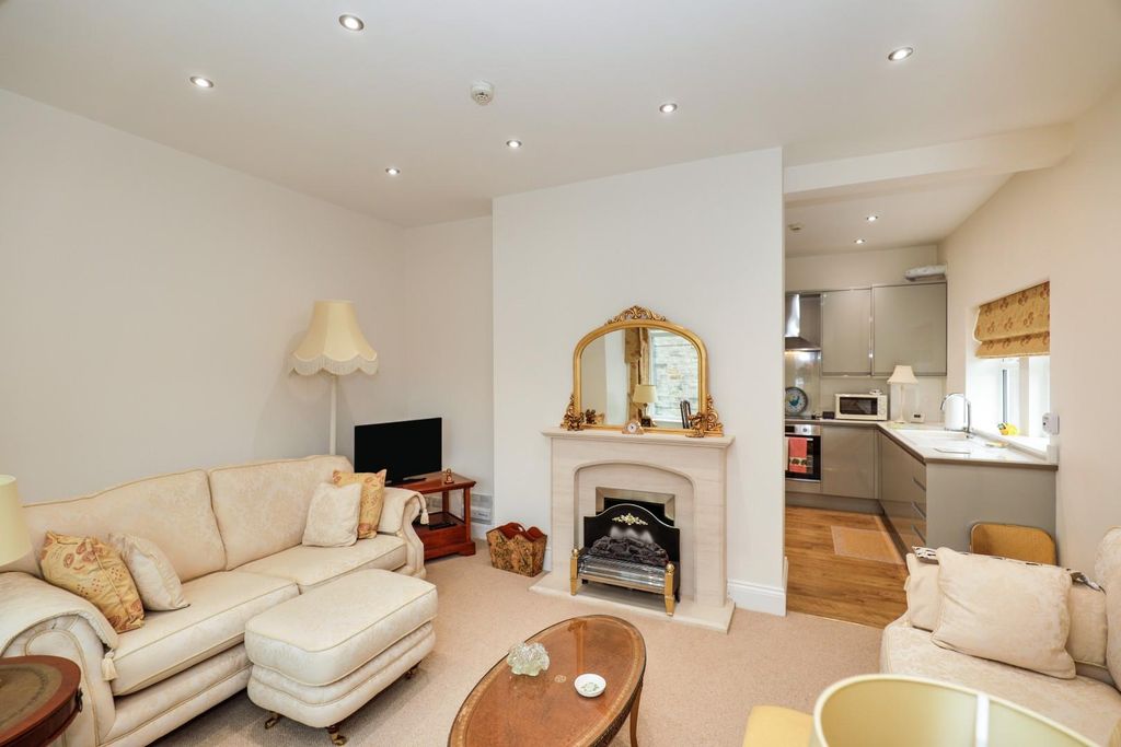 Property photo 3 of 12 _Q0A2972.Jpg