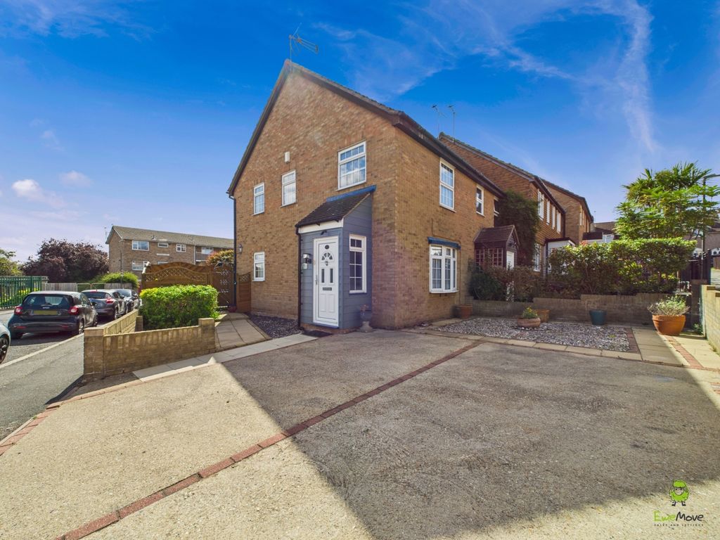 Property photo 1 of 14 Cam03779G0-Pr0288-Still013
