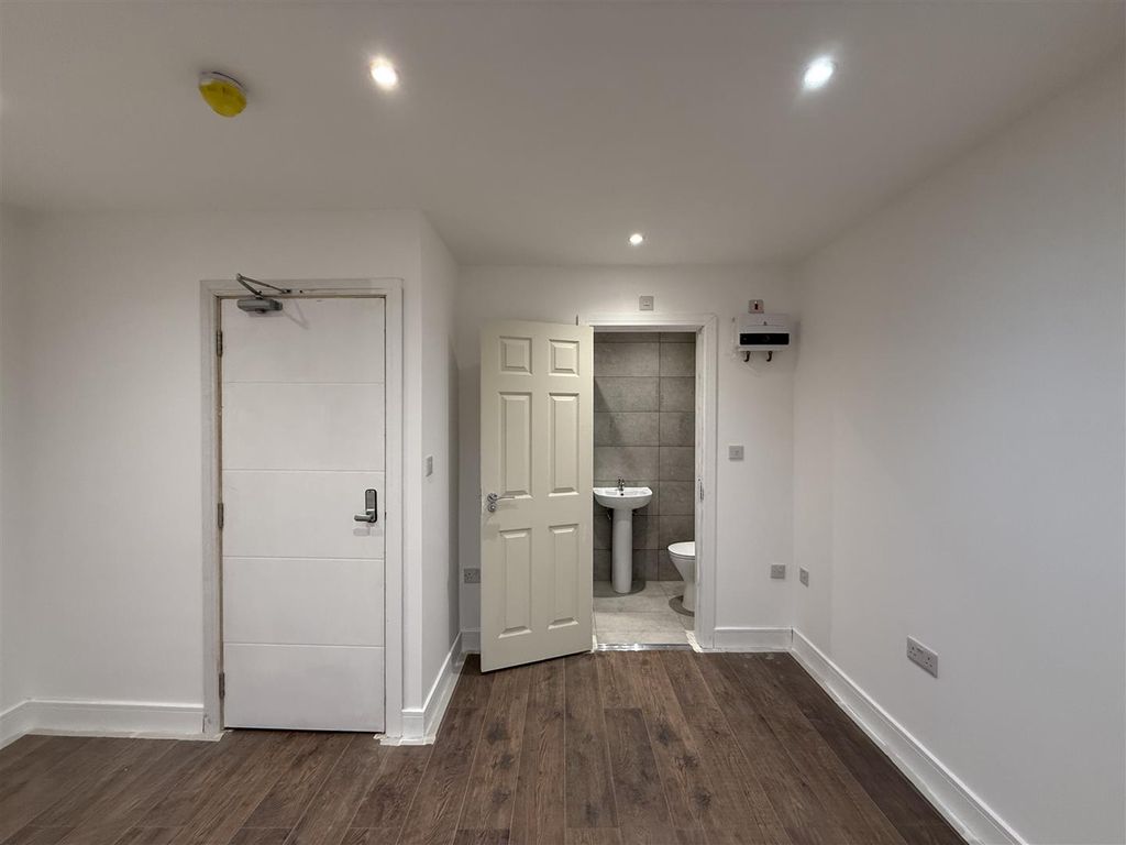 Property photo 2 of 7 Img_4958.Jpg