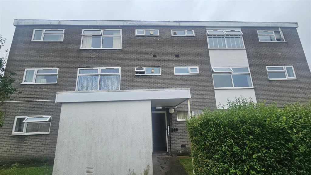 Property photo 1 of 4 20 Harlech 2.Jpg