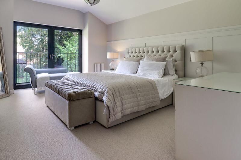 Property photo 1 of 3