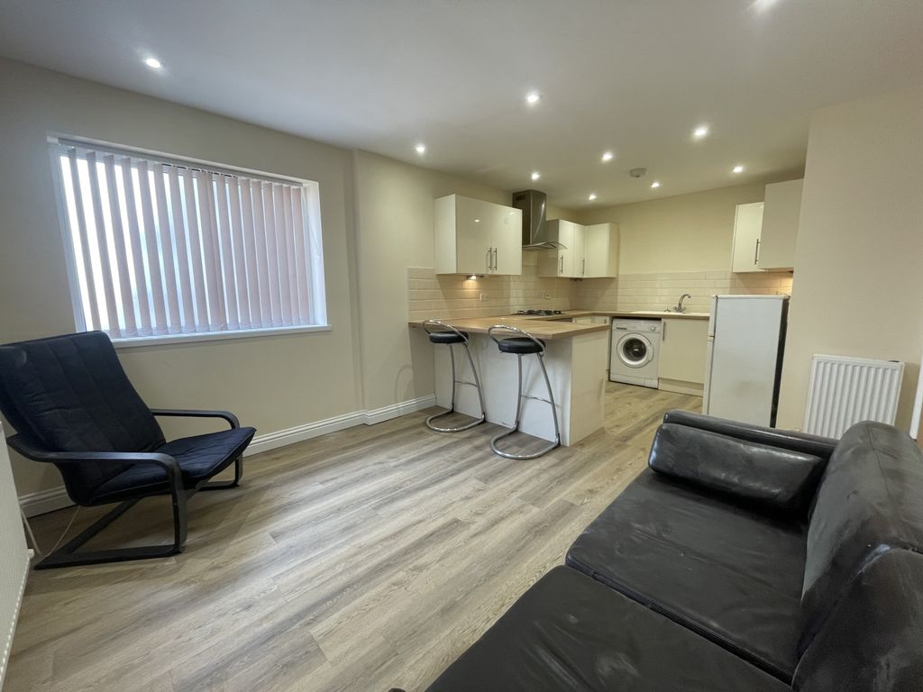 Property photo 1 of 7 Img_6034