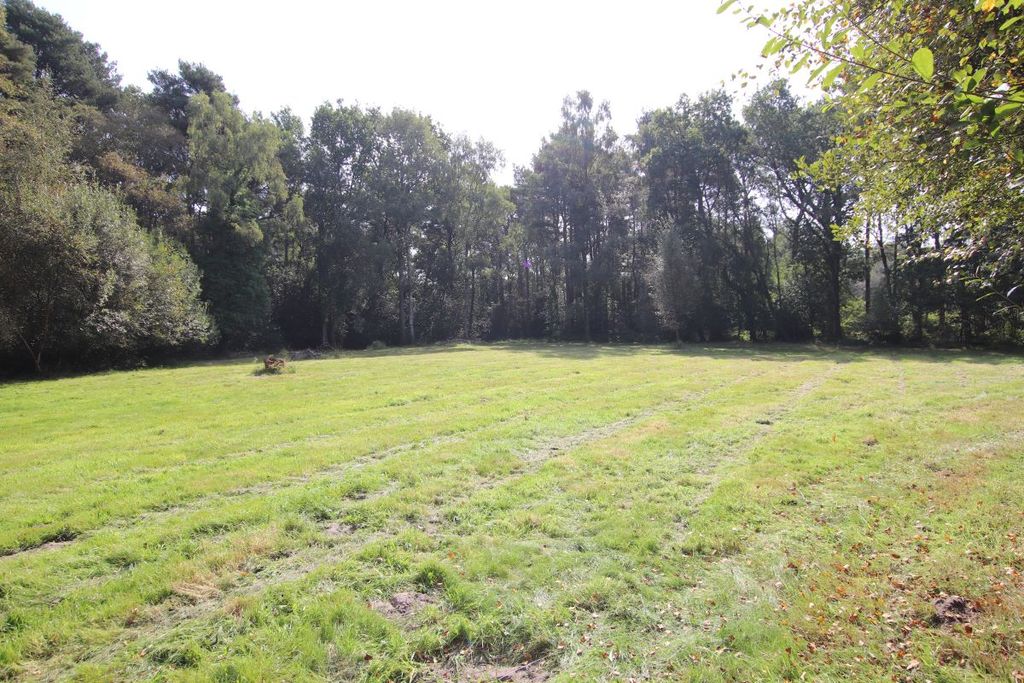Property photo 3 of 5