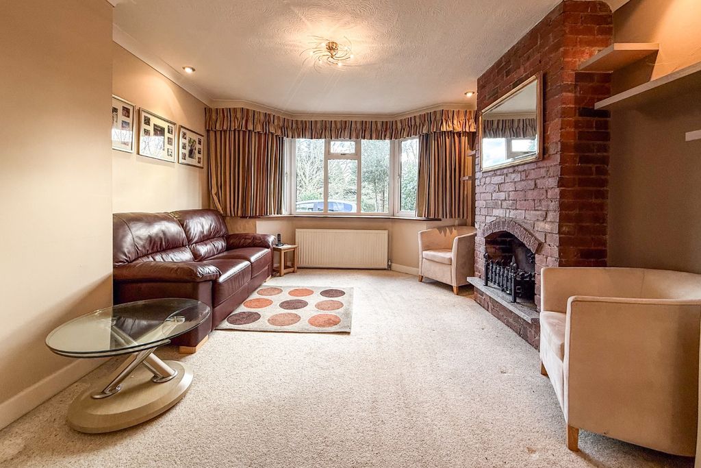 Property photo 2 of 17 4712364