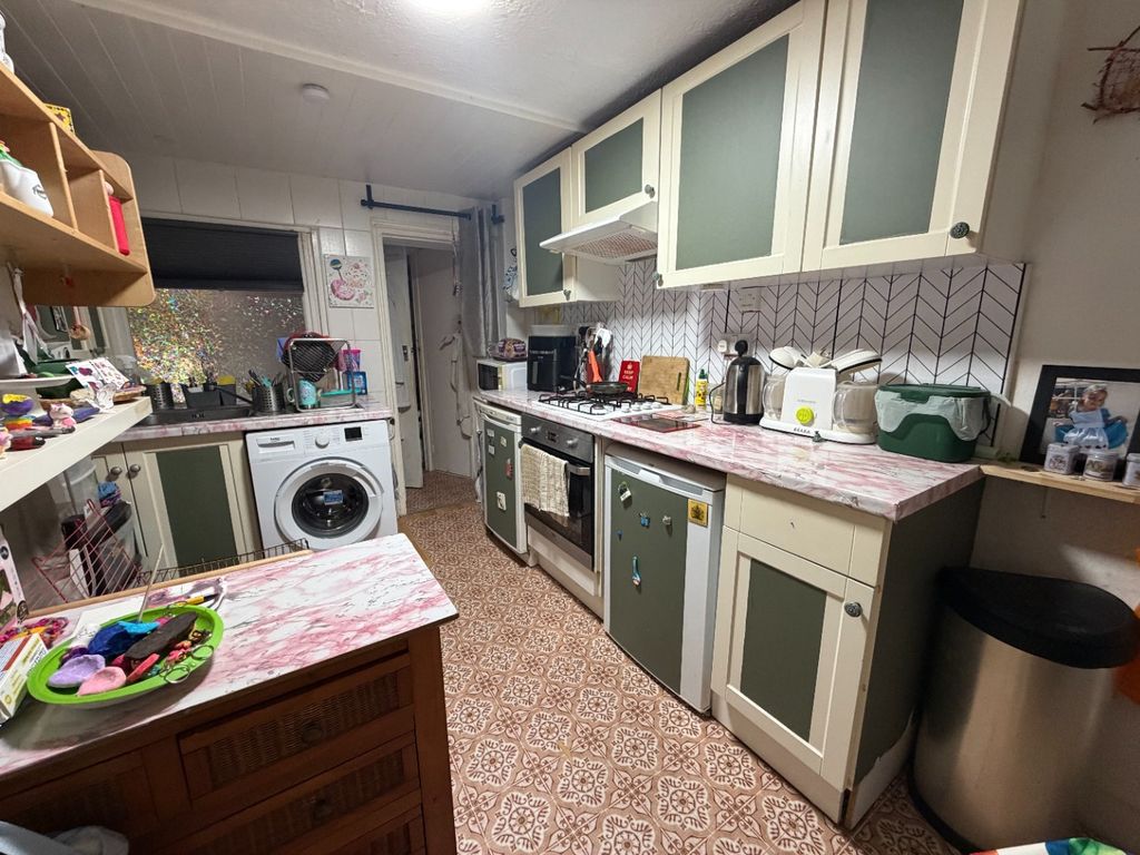 Property photo 3 of 5 3485002