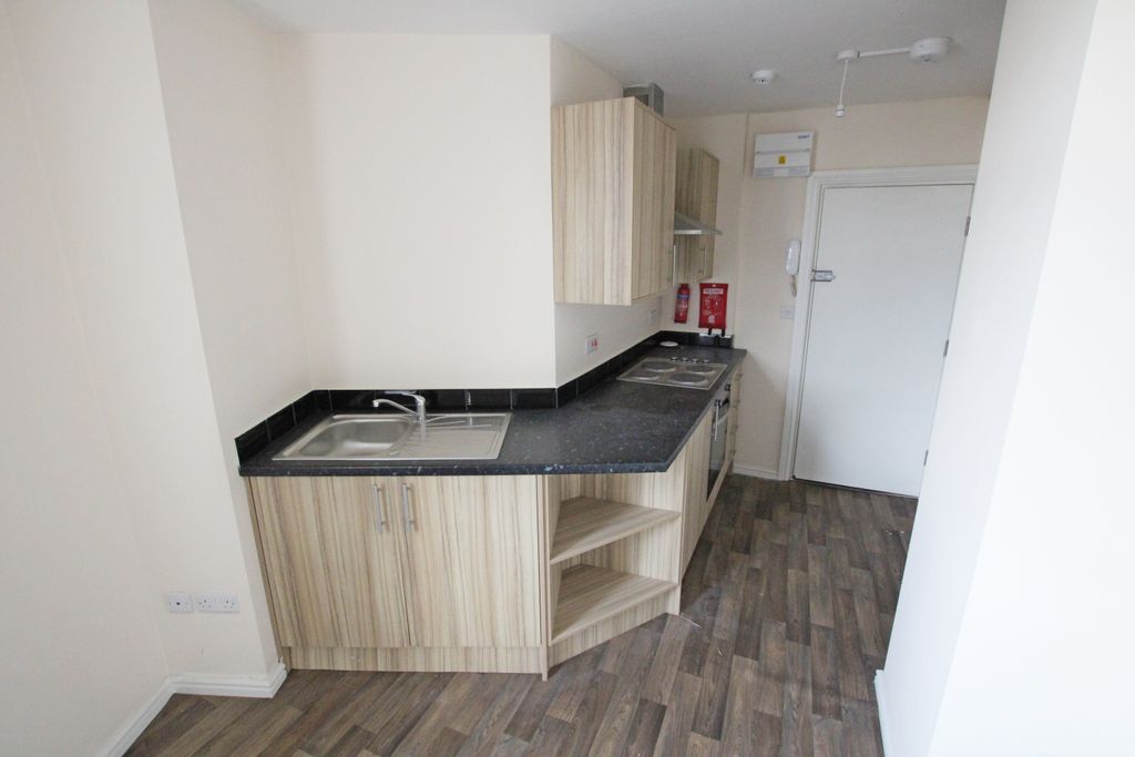 Property photo 3 of 6