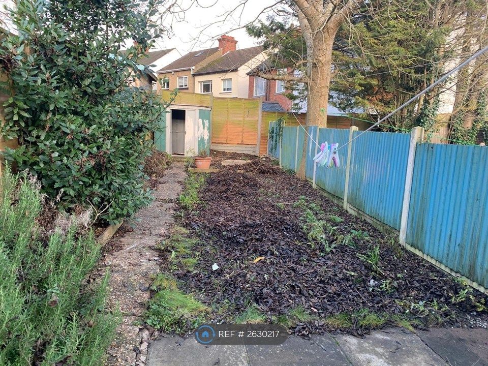 Property photo 2 of 25