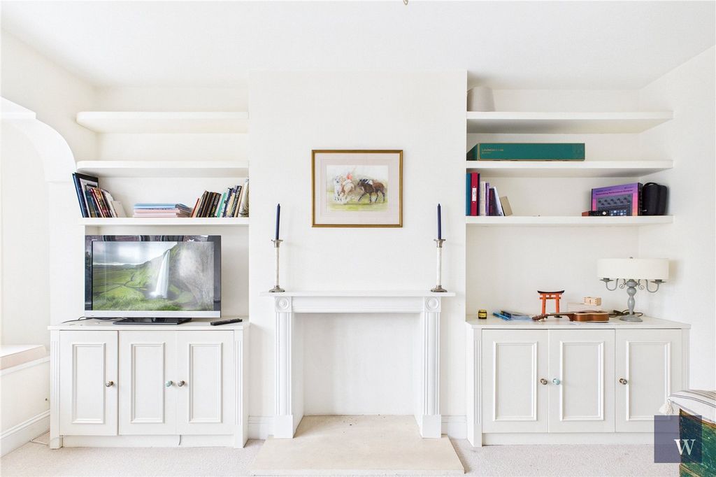 Property photo 3 of 21 Picture No. 03