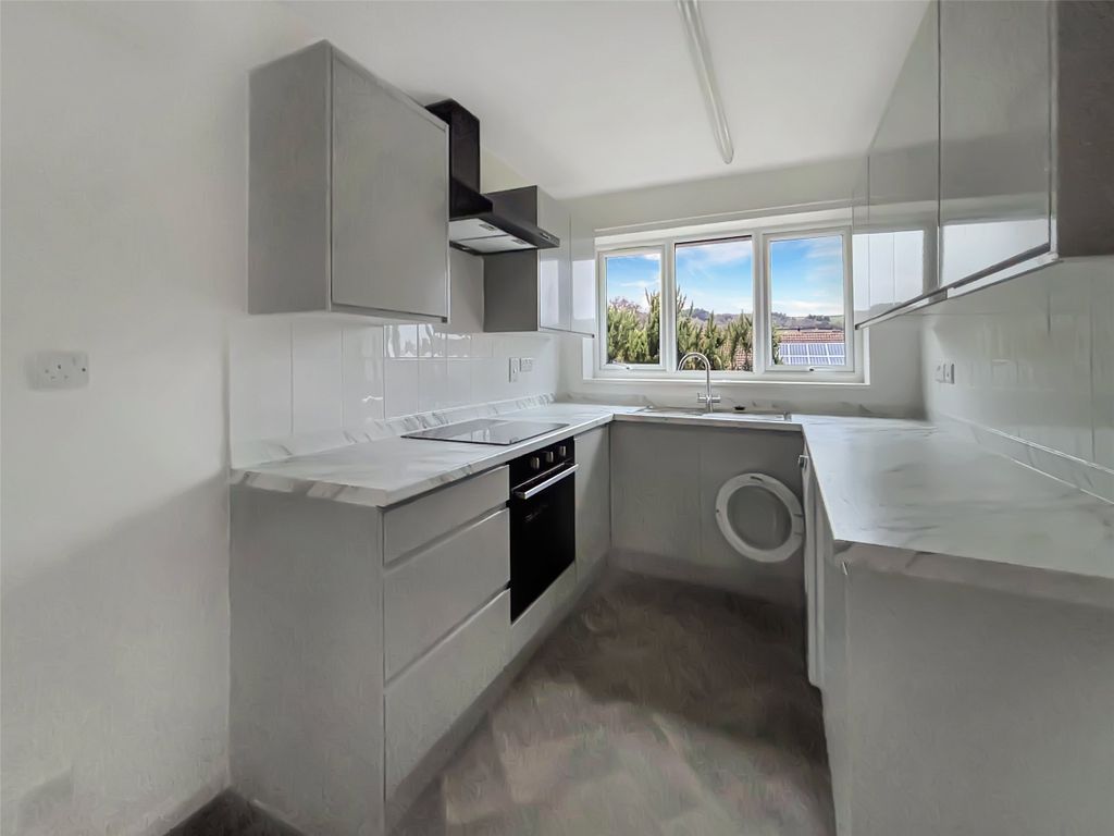 Property photo 2 of 10 2 - Picture No. 06