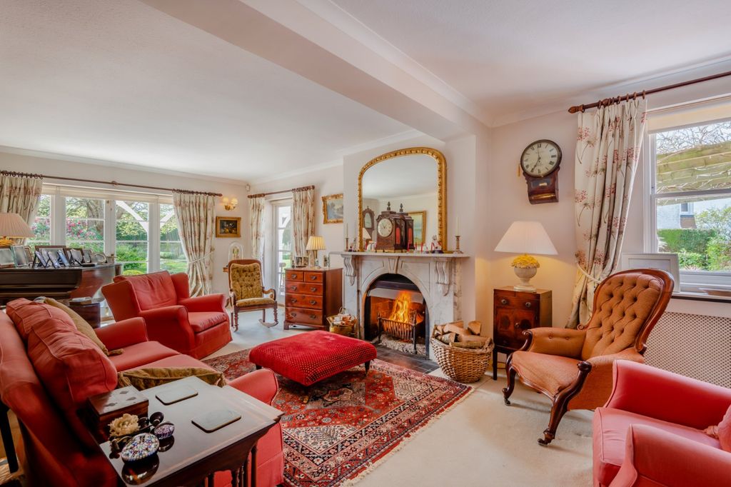 Property photo 2 of 20 Drawing Room