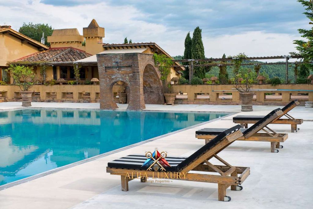 Property photo 3 of 49