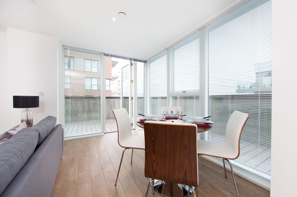 Property photo 2 of 8 Reception