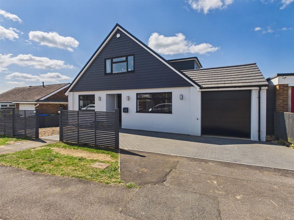 Additional image 26 of 4 bed property for saleYork Road, Peacehaven BN10