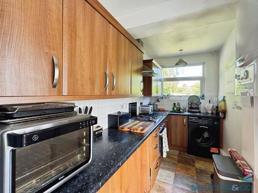 Property photo 2 of 14 5690Af4F-9-42F6-89D0-9F6A7994937D-8588-00000476D9C