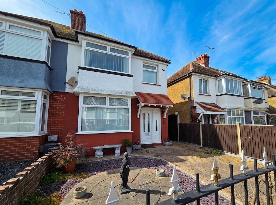 Property photo 1 of 13