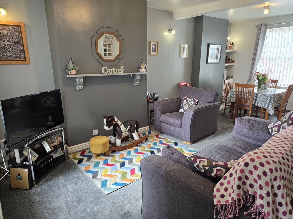 Property photo 2 of 19 Picture No. 06