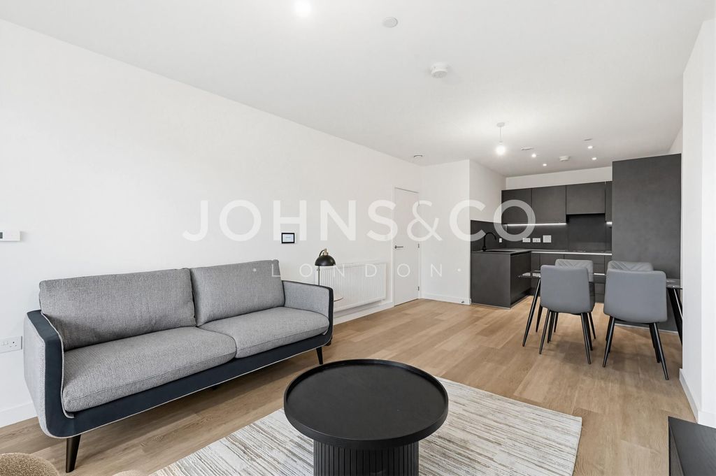 Property photo 3 of 9