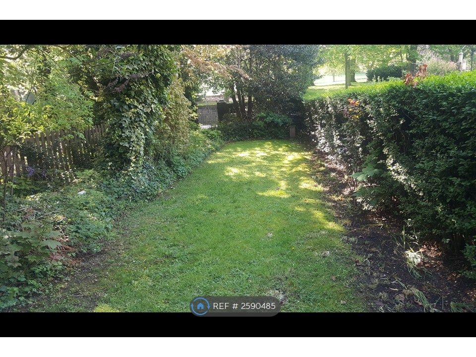 Property photo 2 of 3 Front - Shared Garden