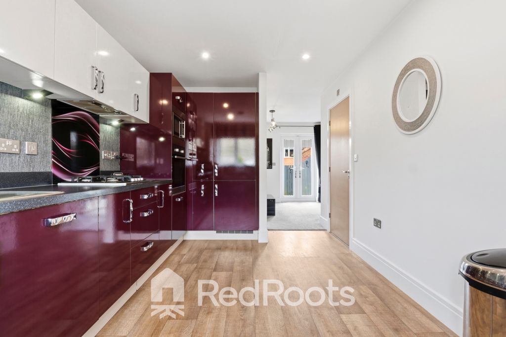 Property photo 3 of 25 4976792