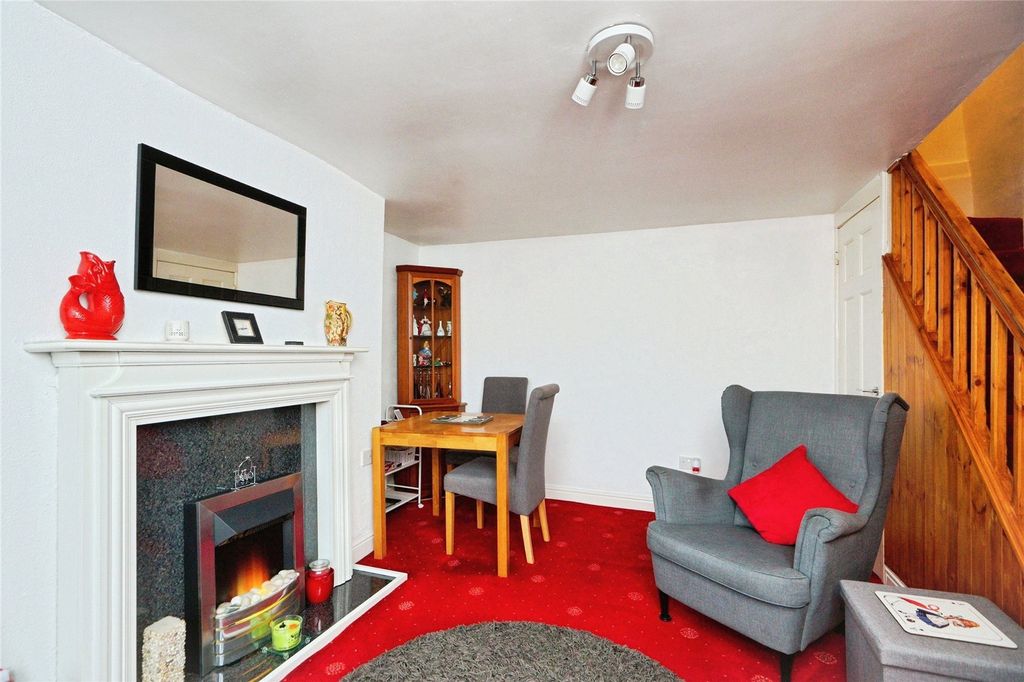 Property photo 3 of 18 Picture No. 01