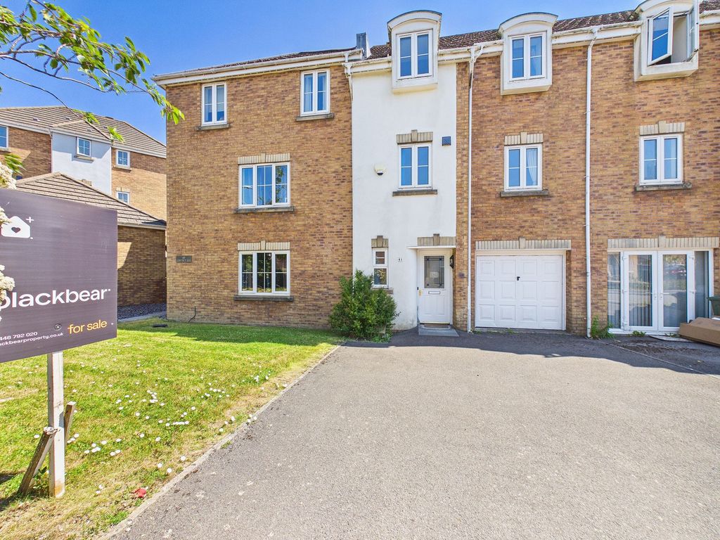 Property photo 1 of 30