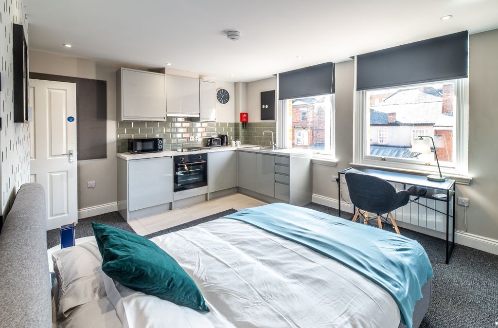 Property photo 1 of 9 Canning Place B216-004