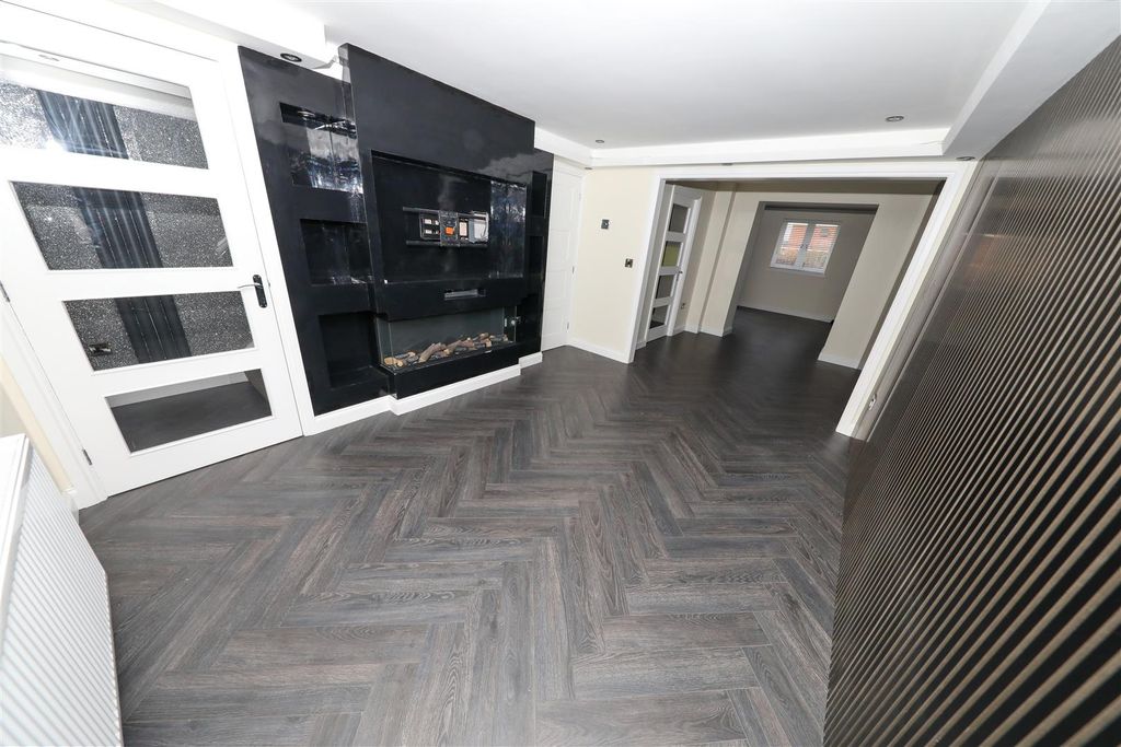 Property photo 2 of 27 B