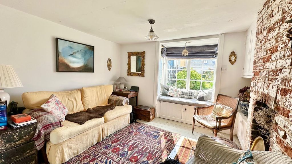 Property photo 3 of 20