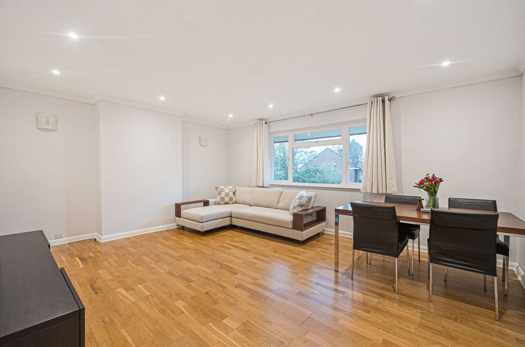 Property photo 2 of 17 Picture 2