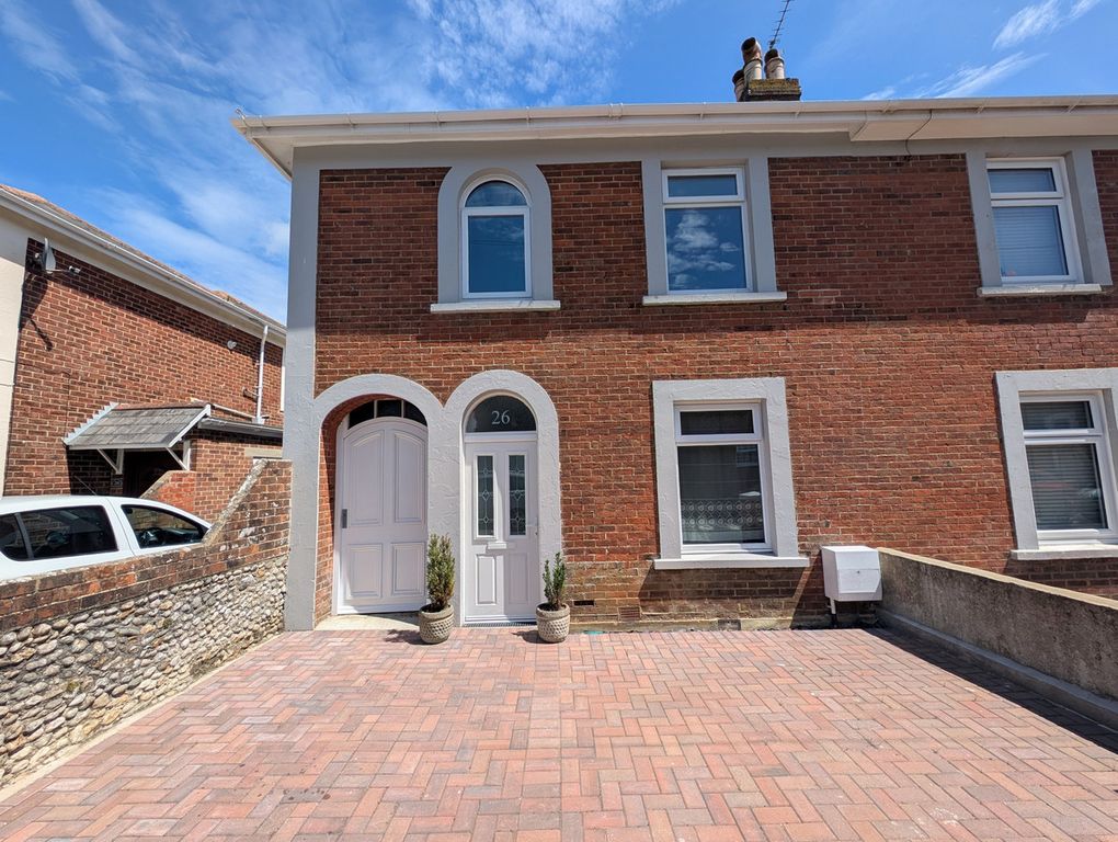 Property photo 2 of 29