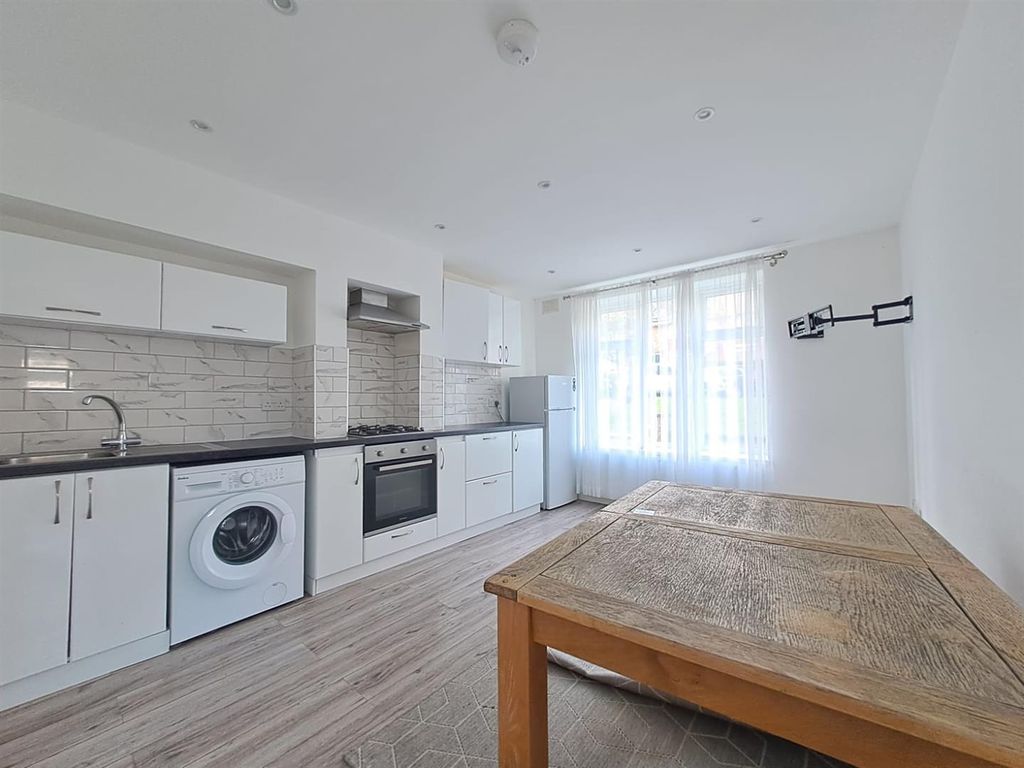 Property photo 2 of 11 Img-20240308-Wa0050.Jpg