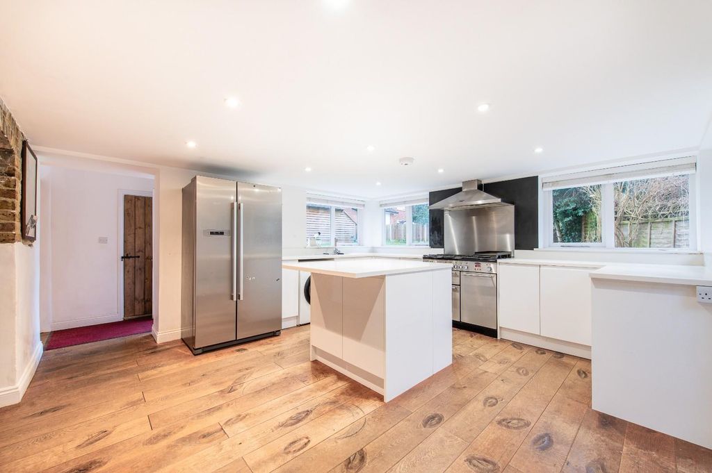Property photo 3 of 14 Kitchen/Breakfast Room