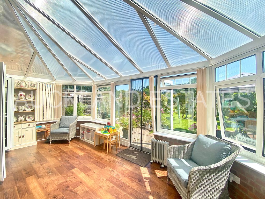 Property photo 2 of 30 Img_E2223