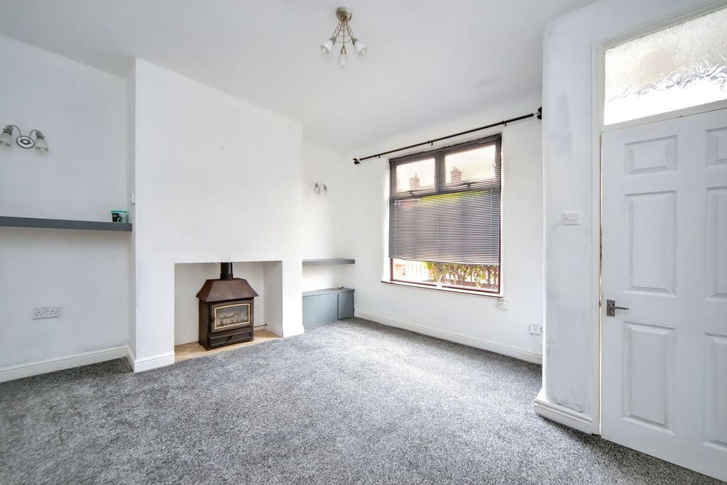 Property photo 2 of 16