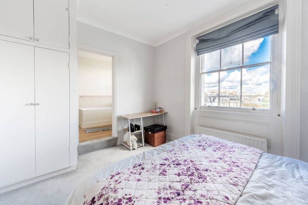 Property photo 3 of 8