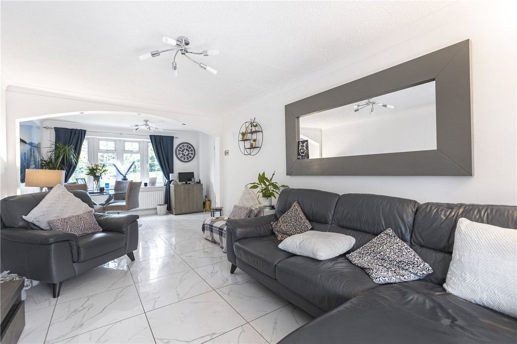 Property photo 2 of 22 Lounge/Diner