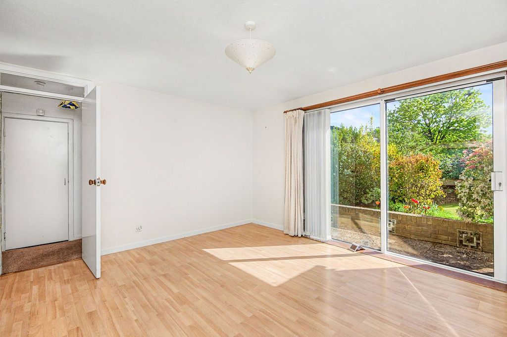 Property photo 3 of 8