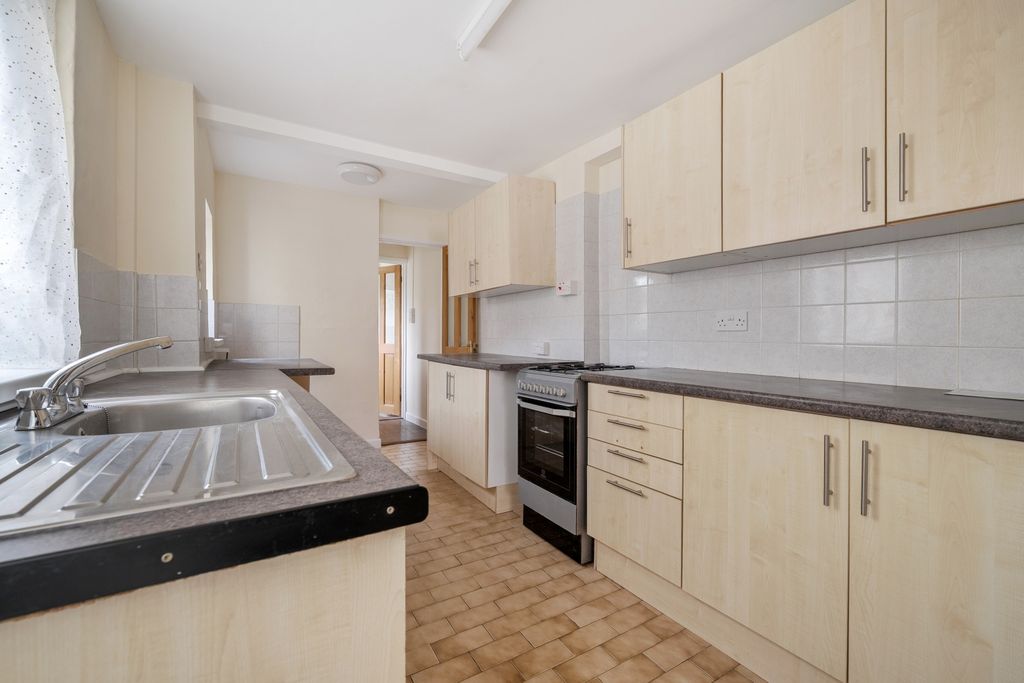 Property photo 2 of 23 1466027-8-6A0Dd9432F85F