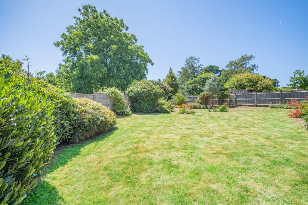 Property photo 3 of 19 Grounds