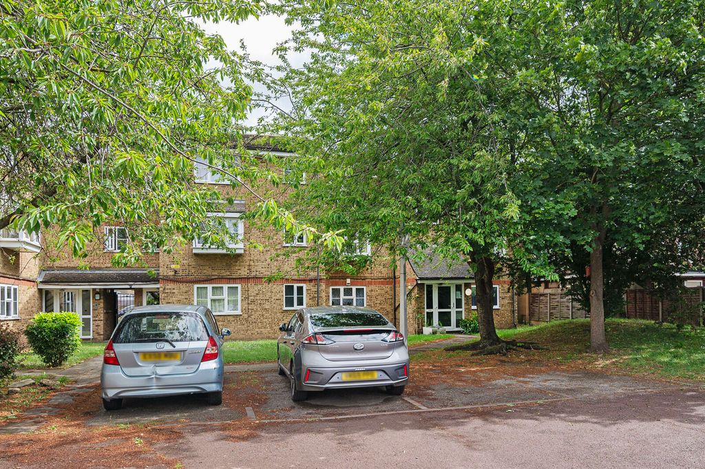 Property photo 2 of 10