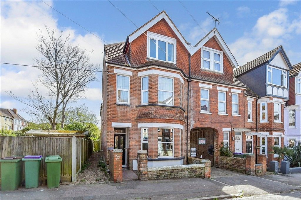 Property photo 1 of 12 External Web