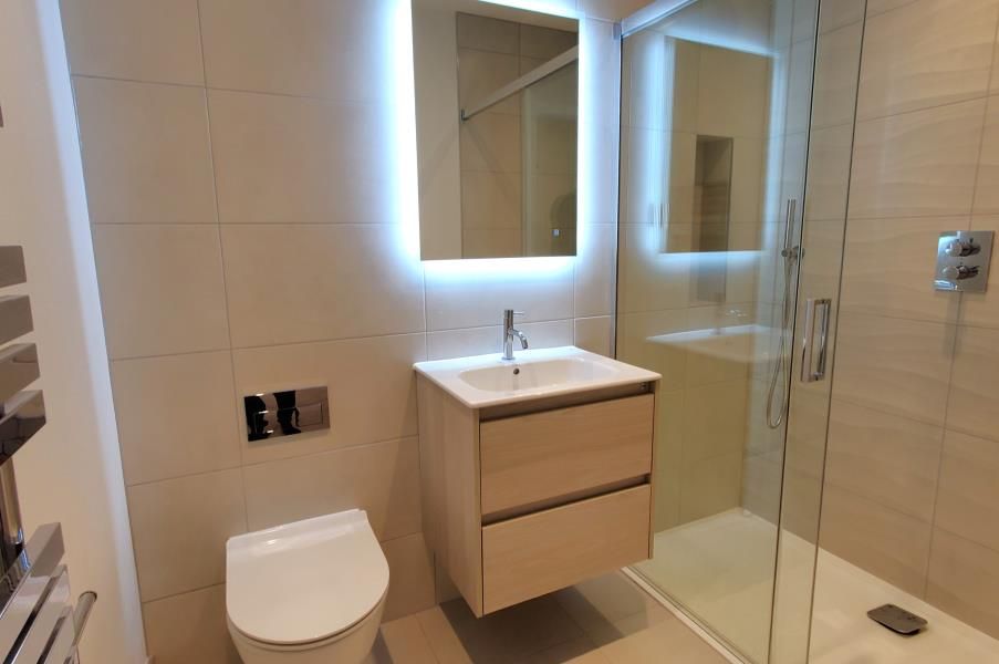 Property photo 3 of 6