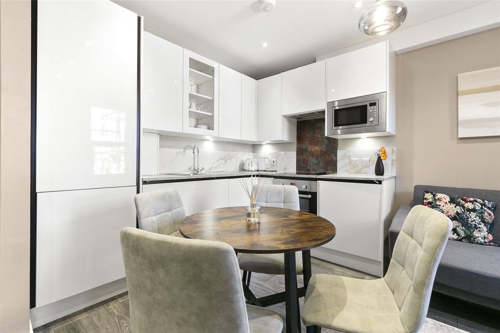 Property photo 2 of 6 Picture No. 02